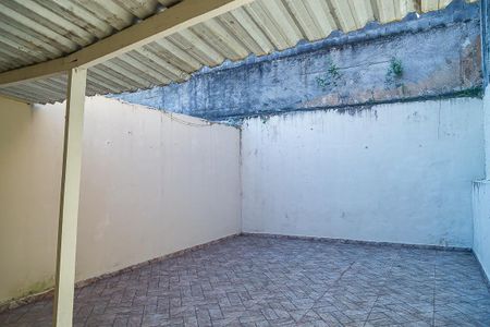 Casa à venda com 115m², 2 quartos e 1 vaga Casa à venda com 115m², 2 quartos e 1 vagaQuintal e Área de Serviço
