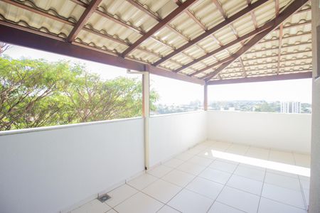Apartamento à venda com 109m², 2 quartos e 2 vagasCobertura