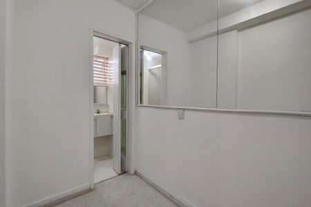 Apartamento à venda com 70m², 3 quartos e 1 vaga Apartamento à venda com 70m², 3 quartos e 1 vagaSuíte