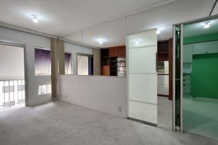 Apartamento à venda com 70m², 3 quartos e 1 vaga Apartamento à venda com 70m², 3 quartos e 1 vagaSala