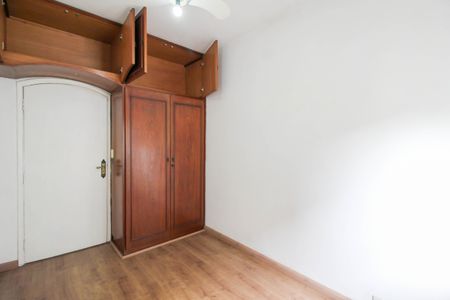 Casa à venda com 200m², 3 quartos e 3 vagas Casa à venda com 200m², 3 quartos e 3 vagasQuarto 3