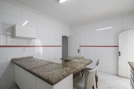 Casa à venda com 200m², 3 quartos e 3 vagas Casa à venda com 200m², 3 quartos e 3 vagasCozinha
