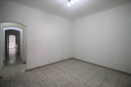 Casa à venda com 200m², 3 quartos e 3 vagas Casa à venda com 200m², 3 quartos e 3 vagasSala