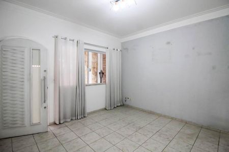 Casa à venda com 200m², 3 quartos e 3 vagas Casa à venda com 200m², 3 quartos e 3 vagasSala