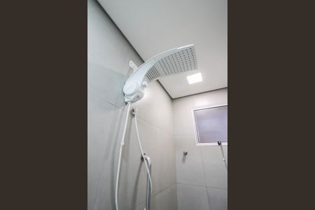 Casa à venda com 200m², 3 quartos e 3 vagas Casa à venda com 200m², 3 quartos e 3 vagasBanheiro 2