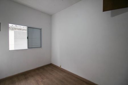 Casa à venda com 200m², 3 quartos e 3 vagas Casa à venda com 200m², 3 quartos e 3 vagasQuarto 2