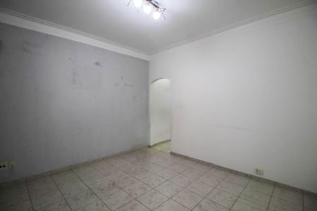 Casa à venda com 200m², 3 quartos e 3 vagas Casa à venda com 200m², 3 quartos e 3 vagasSala