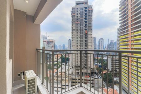 Studio para alugar com 23m², 1 quarto e 1 vaga Studio para alugar com 23m², 1 quarto e 1 vagaVaranda