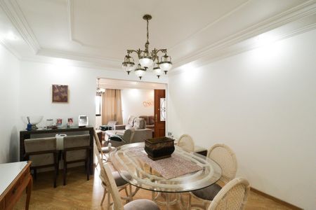 Apartamento à venda com 144m², 3 quartos e 3 vagas Apartamento à venda com 144m², 3 quartos e 3 vagasSala
