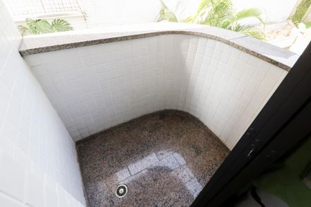 Apartamento à venda com 144m², 3 quartos e 3 vagas Apartamento à venda com 144m², 3 quartos e 3 vagasVaranda da Suíte 2