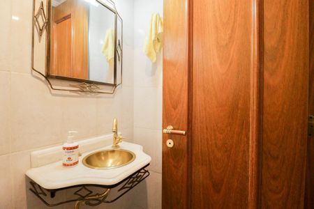 Apartamento à venda com 144m², 3 quartos e 3 vagas Apartamento à venda com 144m², 3 quartos e 3 vagasLavabo