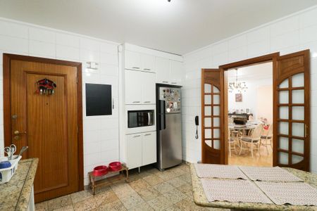 Apartamento à venda com 144m², 3 quartos e 3 vagas Apartamento à venda com 144m², 3 quartos e 3 vagasCozinha