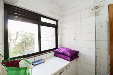 Apartamento à venda com 144m², 3 quartos e 3 vagas Apartamento à venda com 144m², 3 quartos e 3 vagasÁrea de Serviço e Banheiro de Serviço