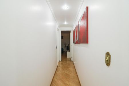 Apartamento à venda com 144m², 3 quartos e 3 vagas Apartamento à venda com 144m², 3 quartos e 3 vagasCorredor