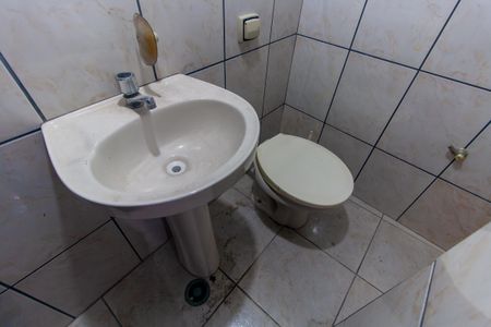 Casa para alugar com 170m², 4 quartos e 2 vagasBanheiro 1