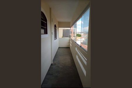 Apartamento à venda com 85m², 2 quartos e 1 vaga Apartamento à venda com 85m², 2 quartos e 1 vagaVaranda