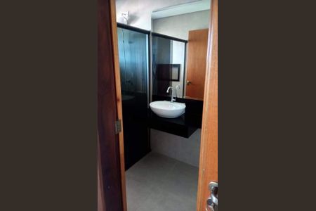 Apartamento à venda com 85m², 2 quartos e 1 vaga Apartamento à venda com 85m², 2 quartos e 1 vagaBanheiro