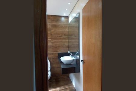 Apartamento à venda com 85m², 2 quartos e 1 vaga Apartamento à venda com 85m², 2 quartos e 1 vagaBanheiro