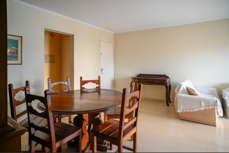 Apartamento à venda com 80m², 2 quartos e 1 vagaSala