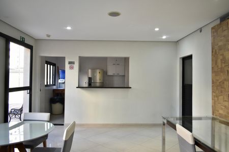 Apartamento à venda com 80m², 3 quartos e 2 vagas Apartamento à venda com 80m², 3 quartos e 2 vagasÁrea comum - Salão de festas