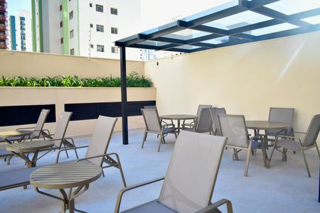 Apartamento à venda com 80m², 3 quartos e 2 vagas Apartamento à venda com 80m², 3 quartos e 2 vagasÁrea comum - Piscina