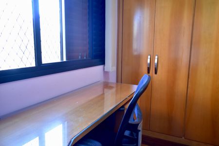 Apartamento à venda com 80m², 3 quartos e 2 vagas Apartamento à venda com 80m², 3 quartos e 2 vagasQuarto 1