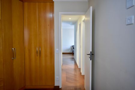 Apartamento à venda com 80m², 3 quartos e 2 vagas Apartamento à venda com 80m², 3 quartos e 2 vagasSuíte