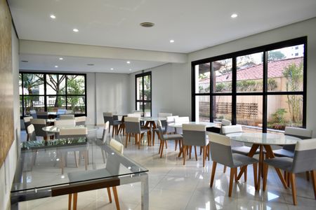 Apartamento à venda com 80m², 3 quartos e 2 vagas Apartamento à venda com 80m², 3 quartos e 2 vagasÁrea comum - Salão de festas