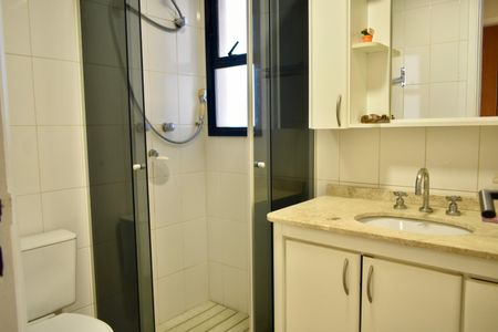 Apartamento à venda com 80m², 3 quartos e 2 vagas Apartamento à venda com 80m², 3 quartos e 2 vagasBanheiro Social