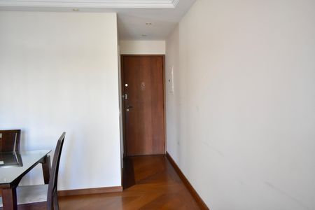 Apartamento à venda com 80m², 3 quartos e 2 vagas Apartamento à venda com 80m², 3 quartos e 2 vagasSala