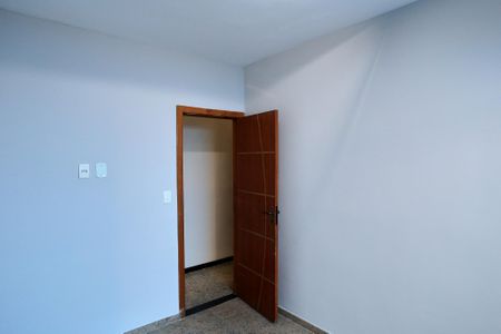 Casa à venda com 185m², 3 quartos e 2 vagasQuarto 2