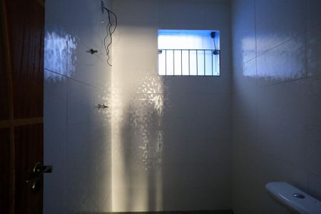 Casa à venda com 185m², 3 quartos e 2 vagasBanheiro