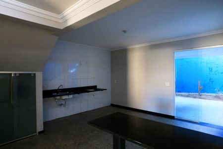 Casa à venda com 185m², 3 quartos e 2 vagasCozinha