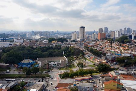 Apartamento à venda com 48m², 2 quartos e 1 vaga Apartamento à venda com 48m², 2 quartos e 1 vagaVista da Sacada