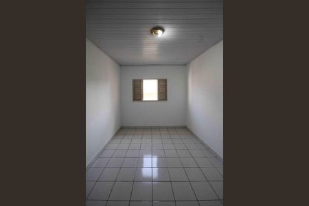 Quarto de casa para alugar com 1 quarto, 60m² em Parque São Lucas, São Paulo