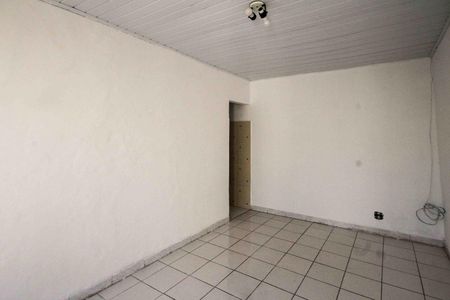 Casa para alugar com 60m², 1 quarto e sem vaga Casa para alugar com 60m², 1 quarto e sem vagaSala