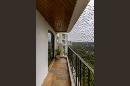 Apartamento à venda com 281m², 4 quartos e 4 vagasVaranda da Sala de Estar