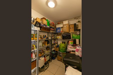 Apartamento à venda com 281m², 4 quartos e 4 vagasDespensa