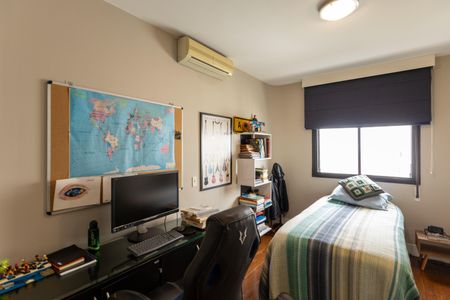 Apartamento à venda com 281m², 4 quartos e 4 vagasSuíte 1