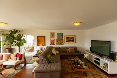 Apartamento à venda com 281m², 4 quartos e 4 vagasSala de Tv