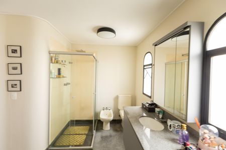 Apartamento à venda com 281m², 4 quartos e 4 vagasBanheiro da Suíte 3