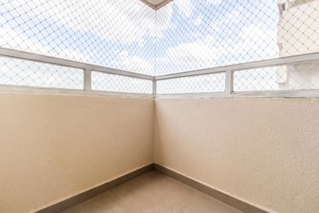 Apartamento à venda com 113m², 2 quartos e 1 vaga Apartamento à venda com 113m², 2 quartos e 1 vagaVaranda