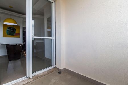 Apartamento à venda com 113m², 2 quartos e 1 vaga Apartamento à venda com 113m², 2 quartos e 1 vagaVaranda
