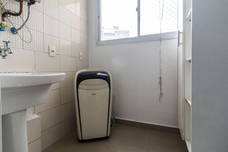 Apartamento à venda com 113m², 2 quartos e 1 vaga Apartamento à venda com 113m², 2 quartos e 1 vagaÁrea de Serviço