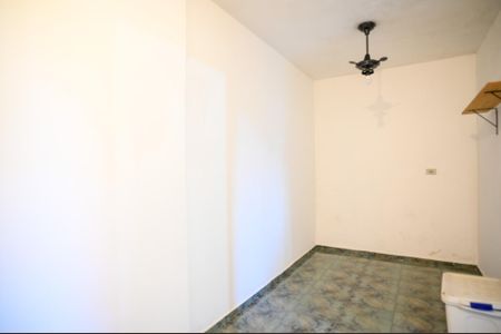 Casa à venda com 110m², 2 quartos e 2 vagas Casa à venda com 110m², 2 quartos e 2 vagasQuarto de Serviço