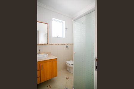 Casa à venda com 110m², 2 quartos e 2 vagas Casa à venda com 110m², 2 quartos e 2 vagasBanheiro