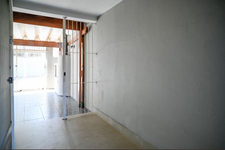Casa à venda com 110m², 2 quartos e 2 vagas Casa à venda com 110m², 2 quartos e 2 vagasHall de entrada