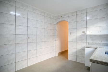 Casa à venda com 110m², 2 quartos e 2 vagas Casa à venda com 110m², 2 quartos e 2 vagasCozinha