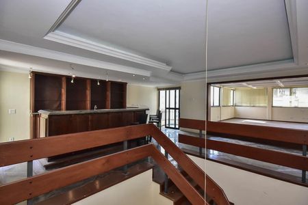 Apartamento para alugar com 570m², 3 quartos e 4 vagasEspaço Bar da Cobertura