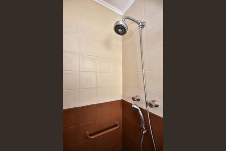 Apartamento para alugar com 570m², 3 quartos e 4 vagasChuveiro do banheiro da Suíte 3